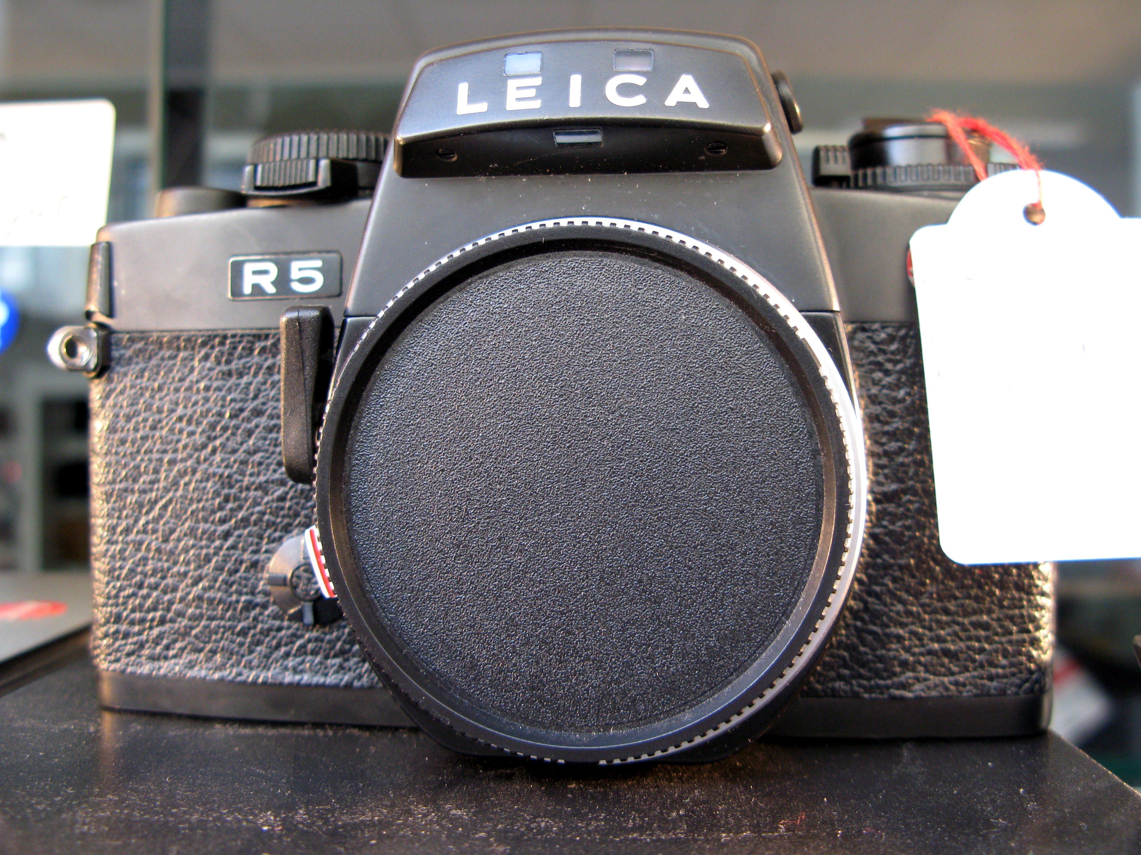 Leica R5 35mm SLR camera body
